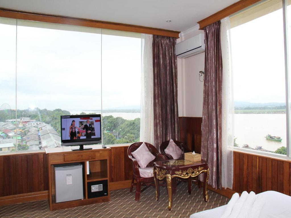Ayarwaddy River View Hotel Mandalay Buitenkant foto
